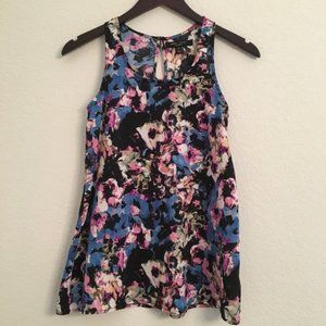 Romeo + Juliet Couture Floral Tank